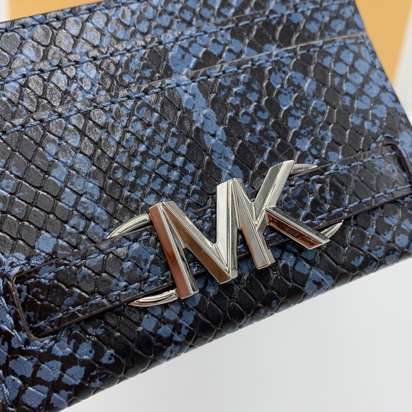 MICHAEL KORS Reed Large Snakeskin Python Patter Card Holder Case Denim NWT - Picture 3 of 8